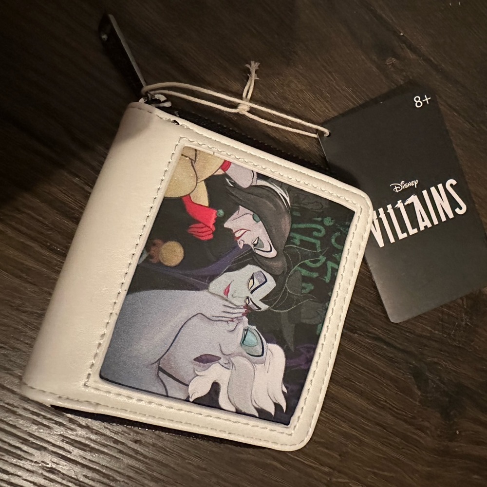 COPY - Brand new villains loungefly wallet